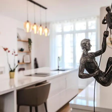 La Maison Opaline *